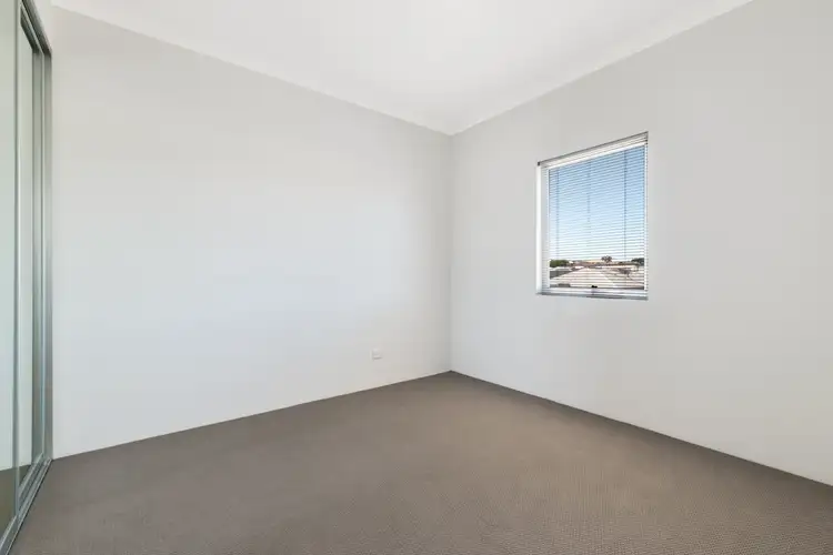 Seventh view of Homely house listing, 32 Laila Turn, Madeley WA 6065