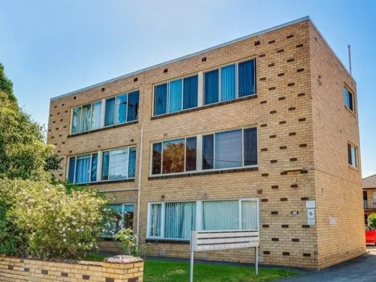6/2 Stenhouse Avenue
