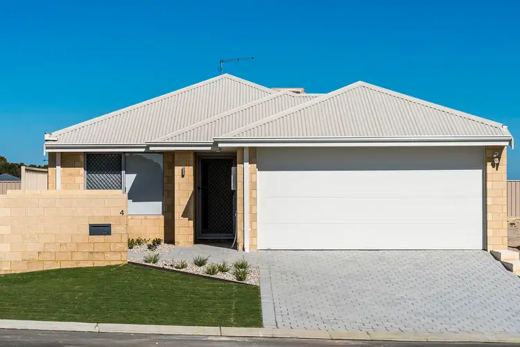 4 Mast Close, Dudley Park WA 6210