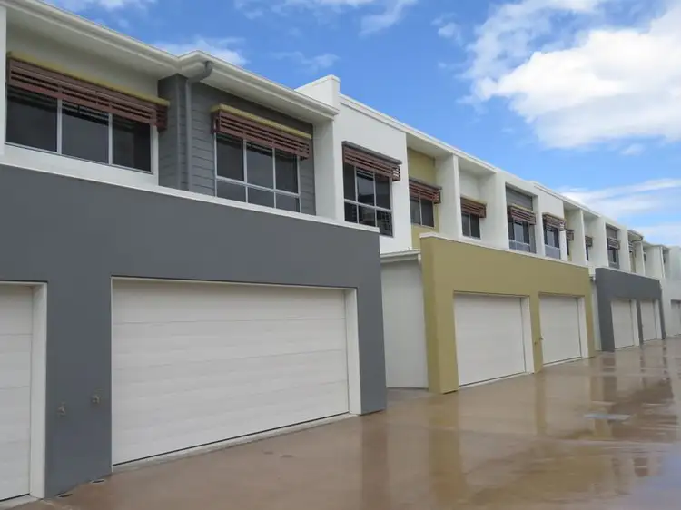 4/3400 Panorama Drive