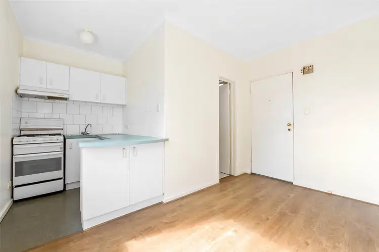 Third view of Homely apartment listing, 16/11 Findon Street, Hawthorn VIC 3122
