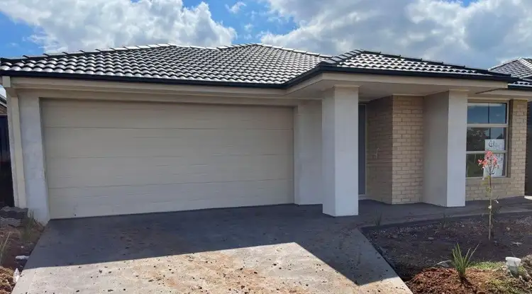 6 Welland Road, Weir Views VIC 3338