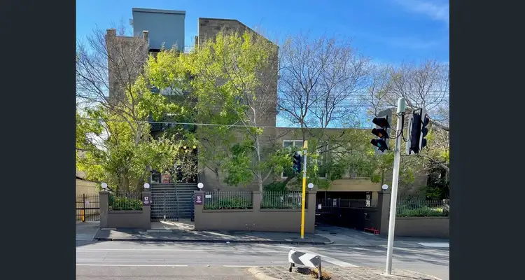Second view of Homely apartment listing, 20 / 92 Grey St Grey Street, St Kilda VIC 3182