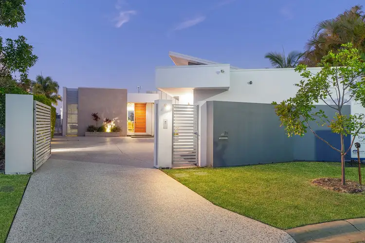 31 Ferrymans Court, Helensvale QLD 4212