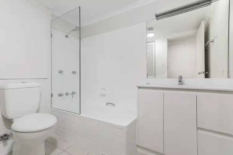 Fourth view of Homely apartment listing, 17/45 McLaren Street, North Sydney NSW 2060