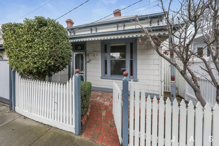 41 Ovens Street