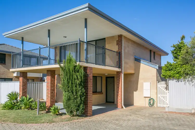 30/11 Elvire Street, Viveash WA 6056