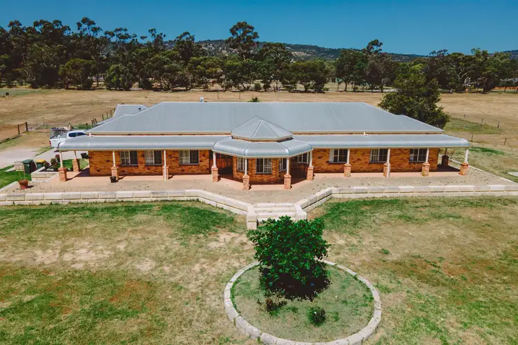 252 Moore Road, Baskerville WA 6056