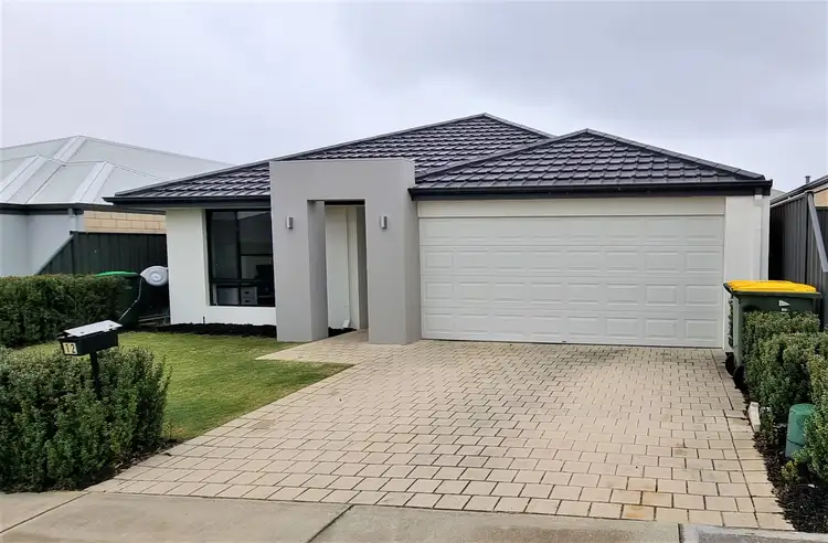 12 Nutcote Road, Banksia Grove WA 6031