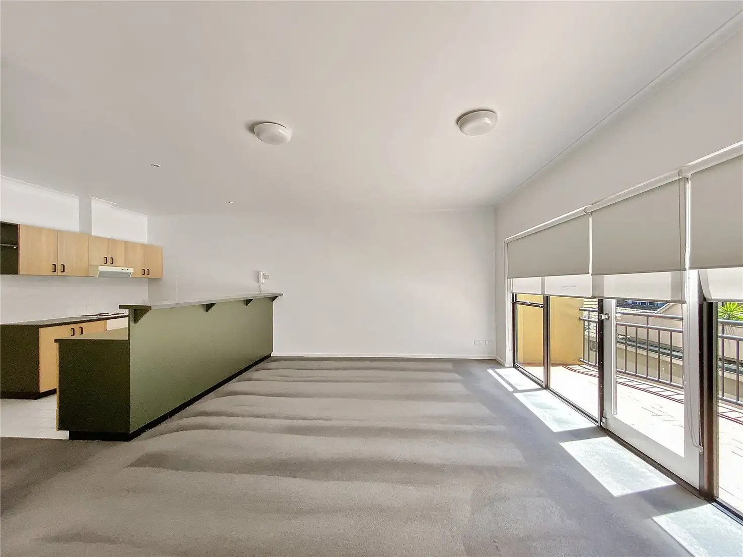 Main view of Homely apartment listing, 6/5 Davisons Place, Melbourne VIC 3000