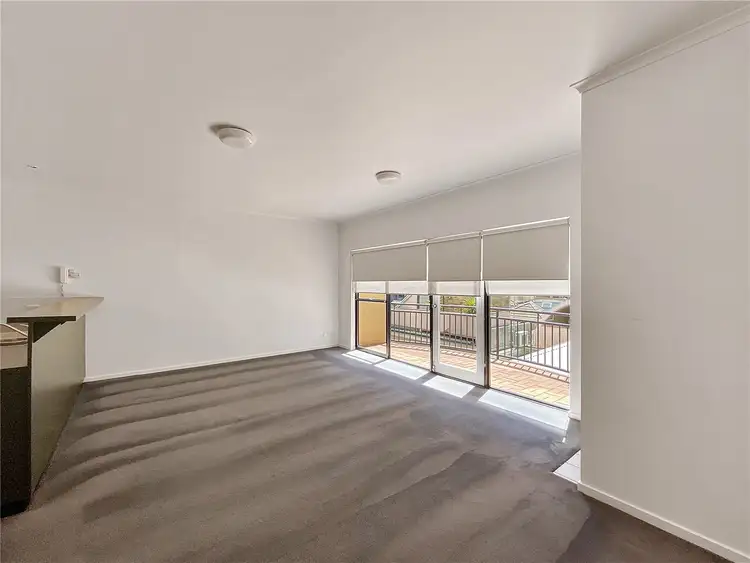 Fifth view of Homely apartment listing, 6/5 Davisons Place, Melbourne VIC 3000