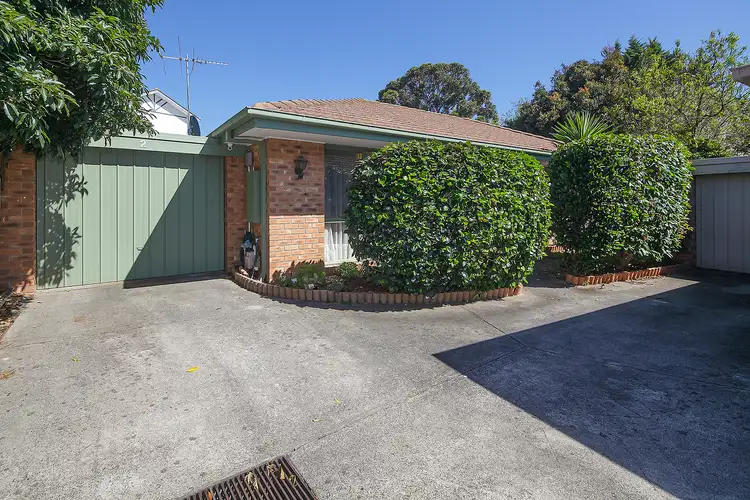 2/6 Chatterley Court