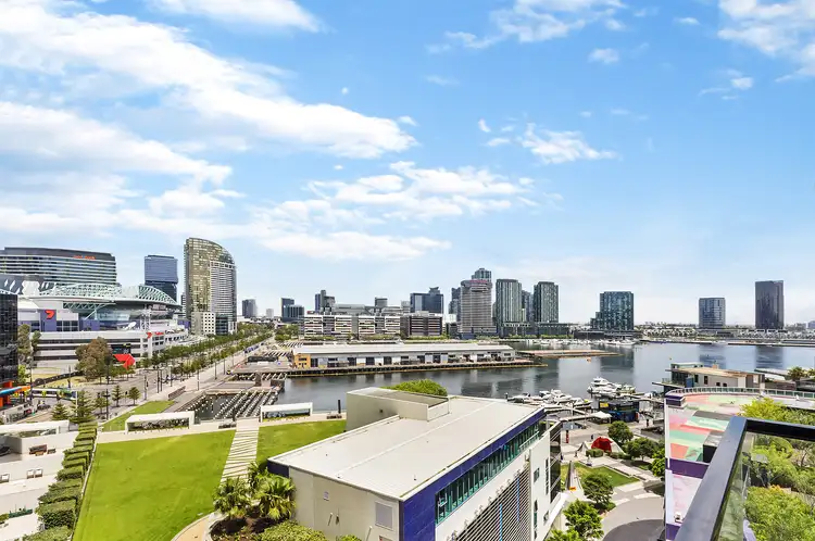 1005/231 Harbour Esplanade, Docklands VIC 3008