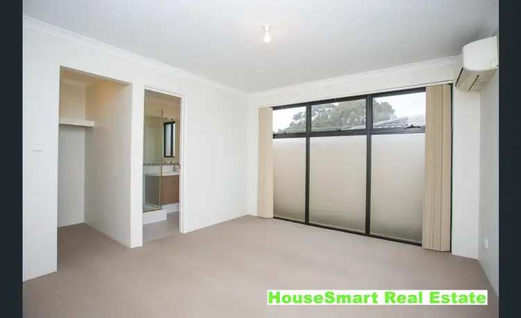 Third view of Homely house listing, 5 O'Brien Place, Camillo WA 6111