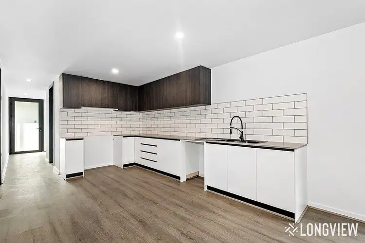71 Timberline Parkway, Pakenham VIC 3810