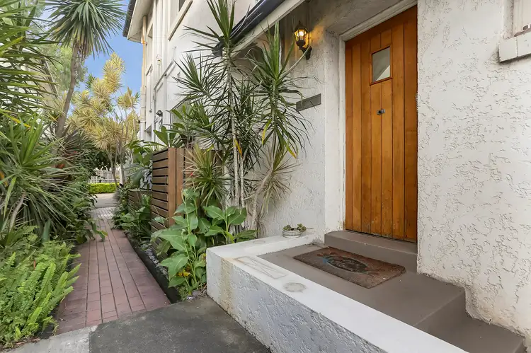 Main view of Homely unit listing, 1/250 Kingsford Smith Drive, Hamilton QLD 4007