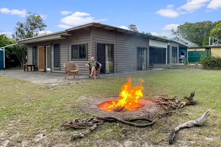 98 Midgen Street, Kooringal QLD 4025