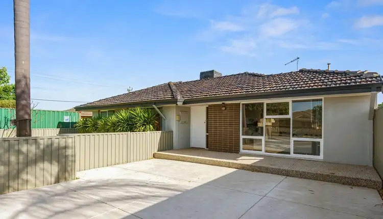 3 Croesus St, Morley WA 6062