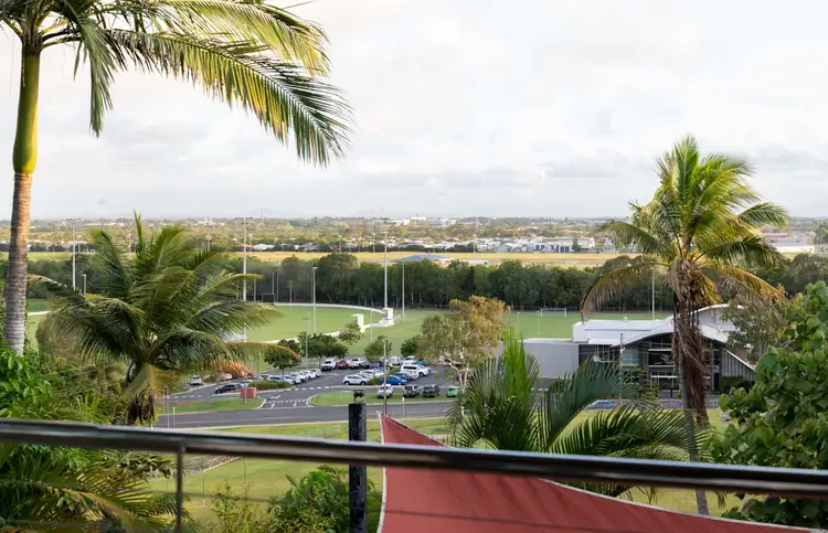 15 Kinnon Street, Glenella QLD 4740