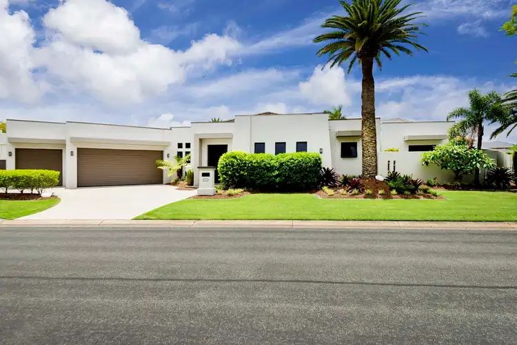 2556 Cressbrook Drive, Hope Island QLD 4212