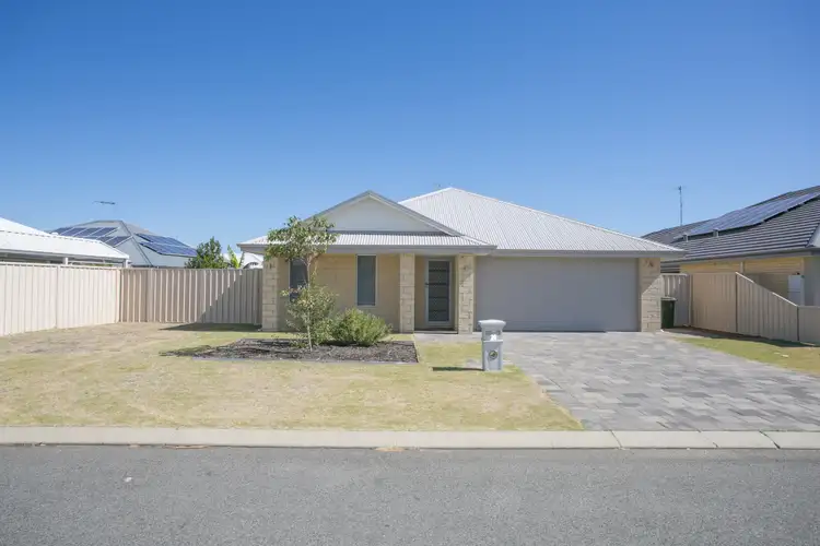 26 Coquette Pass, Dudley Park WA 6210