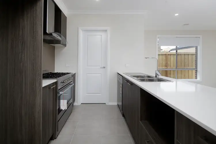 Fourth view of Homely house listing, 8 Bloodstone Way, Cranbourne East VIC 3977