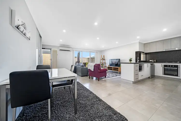 11/11 Bakana Loop, Landsdale WA 6065