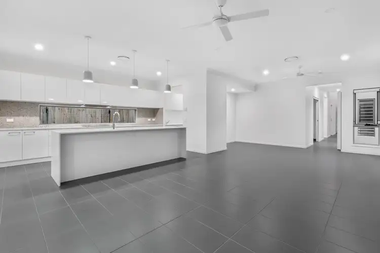Third view of Homely house listing, 10 Fimbriata Close, Chapel Hill QLD 4069