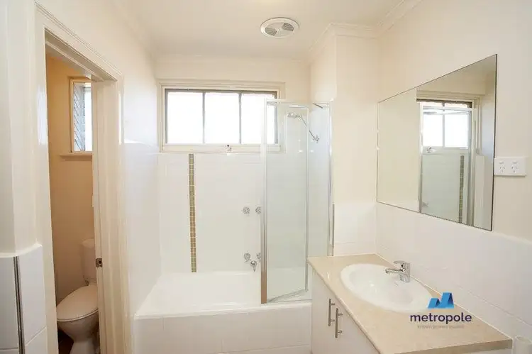 Fourth view of Homely apartment listing, 4/7 Bonfield Avenue, Hawthorn East VIC 3123