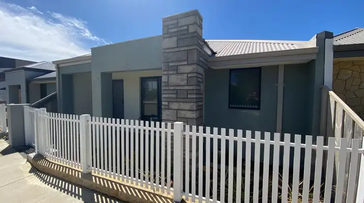 19 Tamarind Lane, Halls Head WA 6210