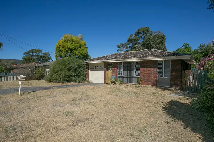 33 O'Sullivan Drive, Camillo WA 6111