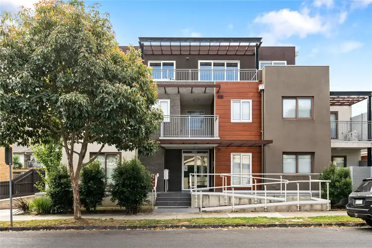 103/2C Walsh Street