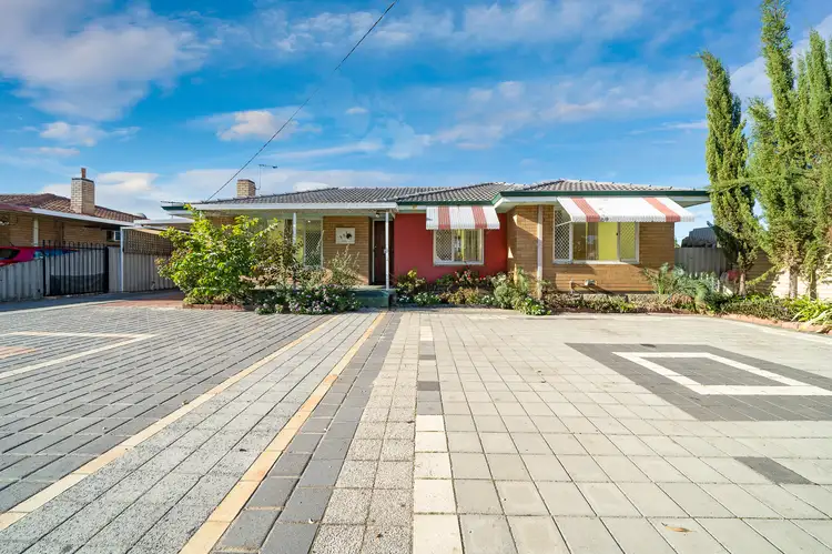 Fourth view of Homely house listing, 351 Abernethy road, Cloverdale WA 6105