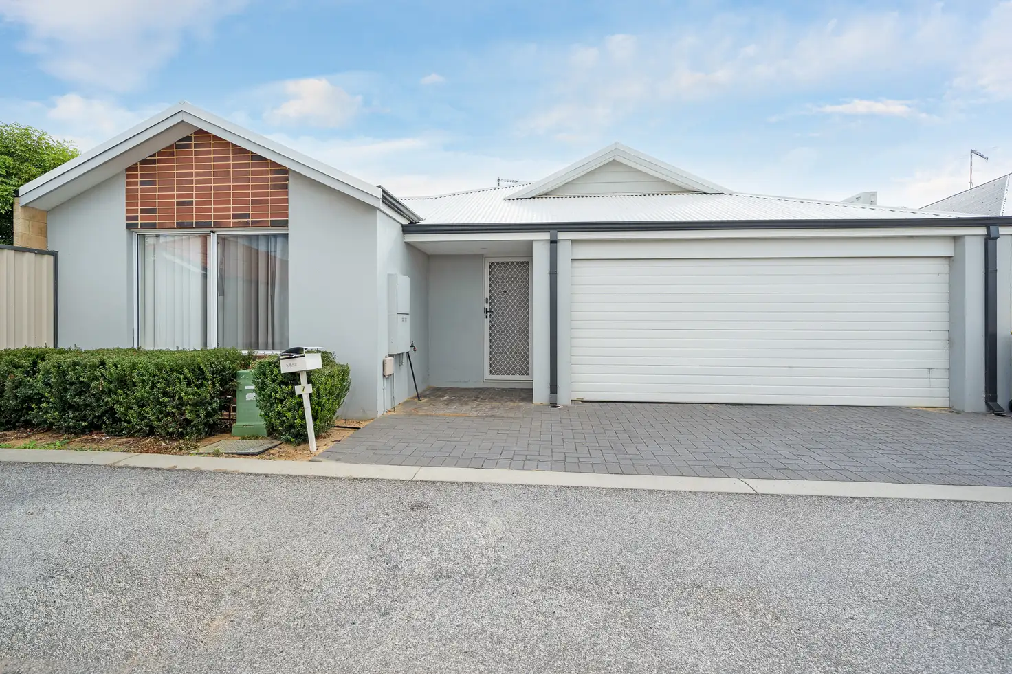 Main view of Homely villa listing, 7/99 Lowanna Way, Armadale WA 6112