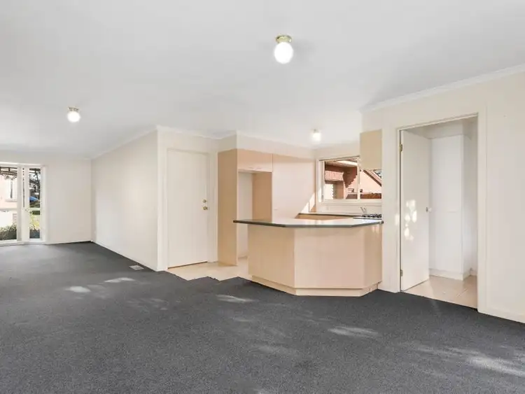 2/6 Kingsley Grove, Mount Waverley VIC 3149