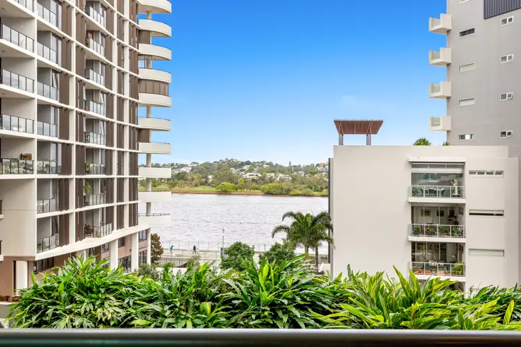 Sixth view of Homely unit listing, 406/37b Harbour Road, Hamilton QLD 4007
