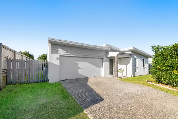 2 Bonney Street, Rural View QLD 4740