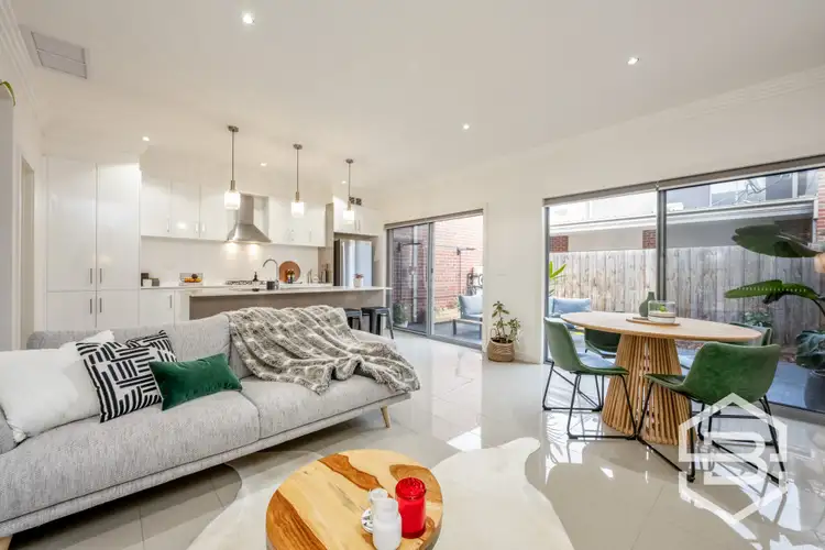 24 Quarterhorse Drive