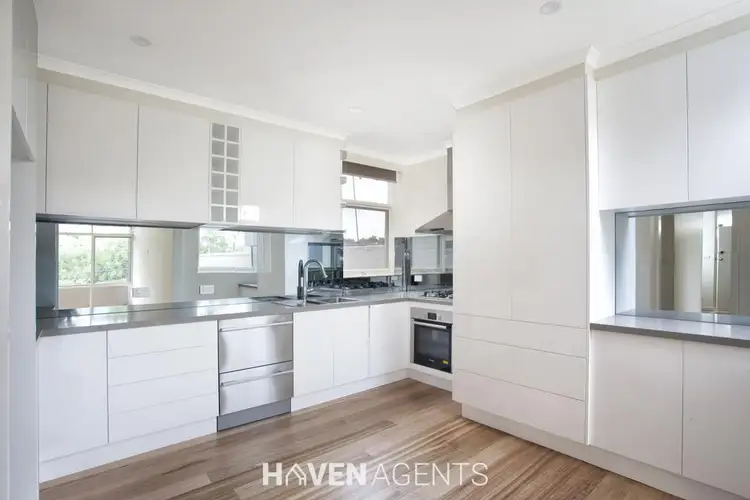 8/1 Muntz Street, Caulfield North VIC 3161