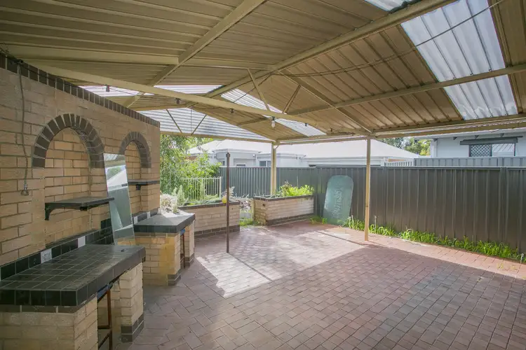 16 Lyminge Street, Gosnells WA 6110