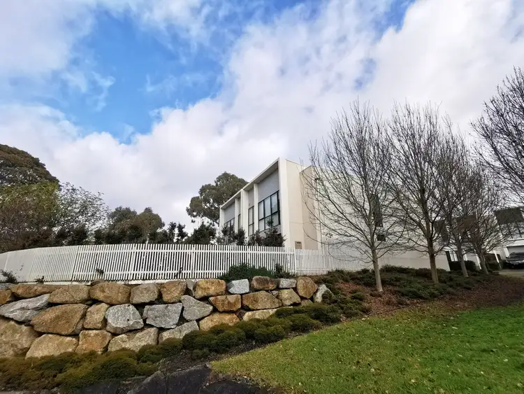 31 Manchester Crescent