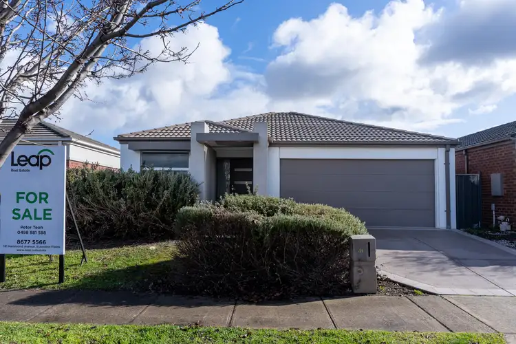 41 Edmondshaw Drive, Deer Park VIC 3023
