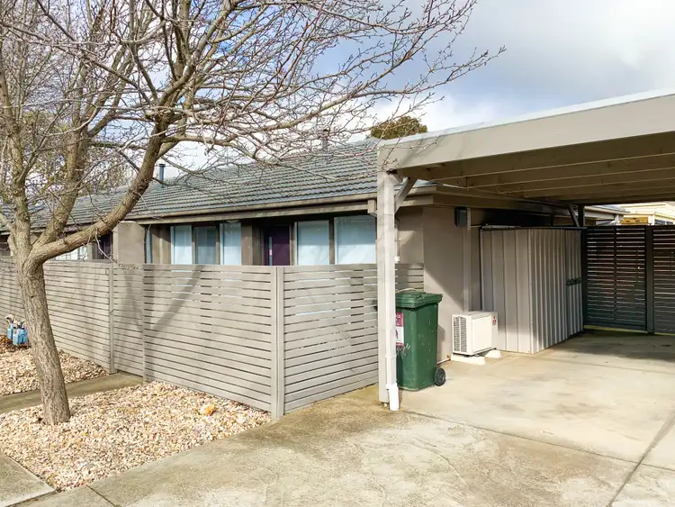 2/7 Stafford Street