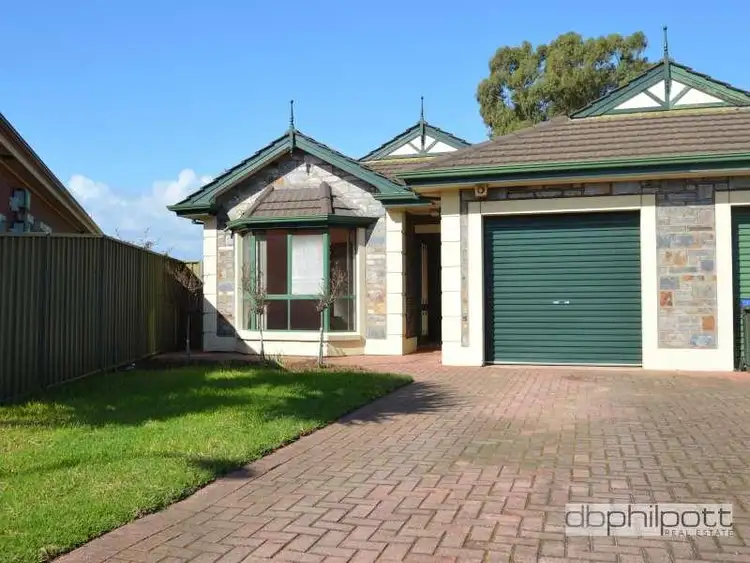 6A Ashington Court