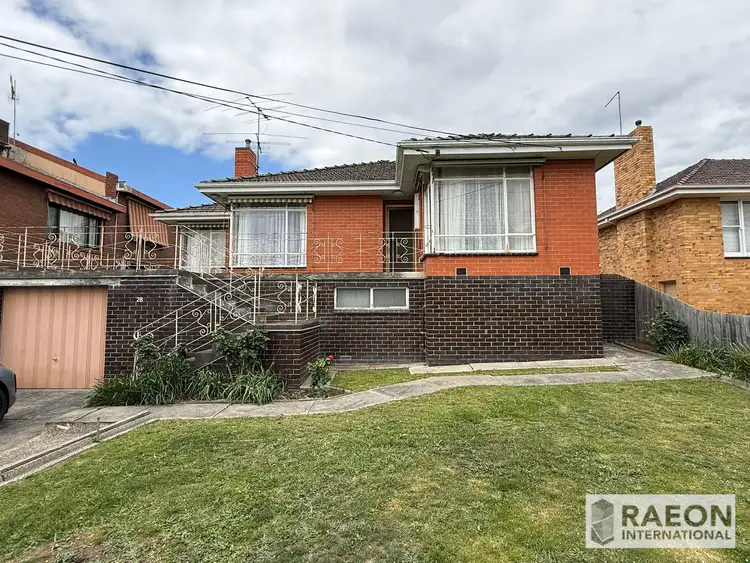 Main view of Homely house listing, 28 Lincoln Drive, Bulleen VIC 3105