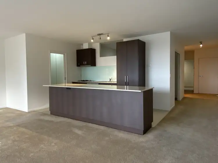7/2 Saltriver Place