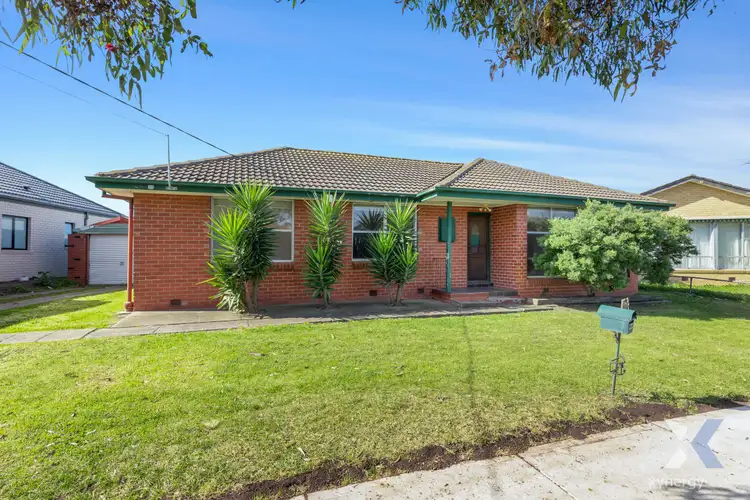 25 Bladin Street