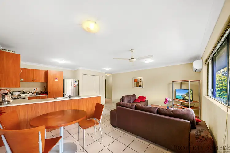 10/7-11 Brown Street, Labrador QLD 4215