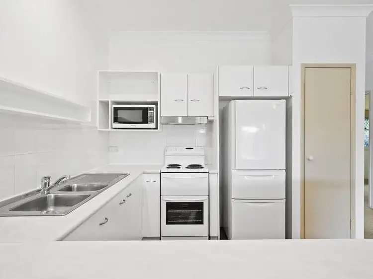 Third view of Homely unit listing, 18/11-19 Cooper Street, Byron Bay NSW 2481