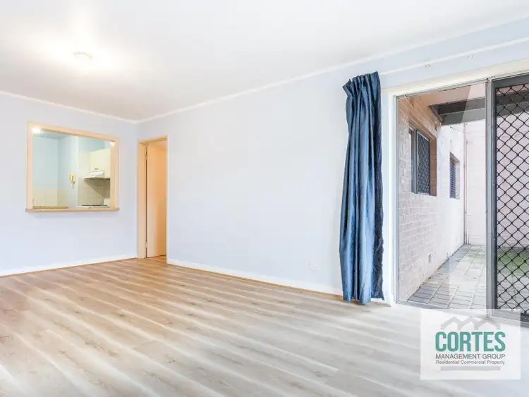 Fifth view of Homely house listing, 6/4 Canham Way, Orelia WA 6167